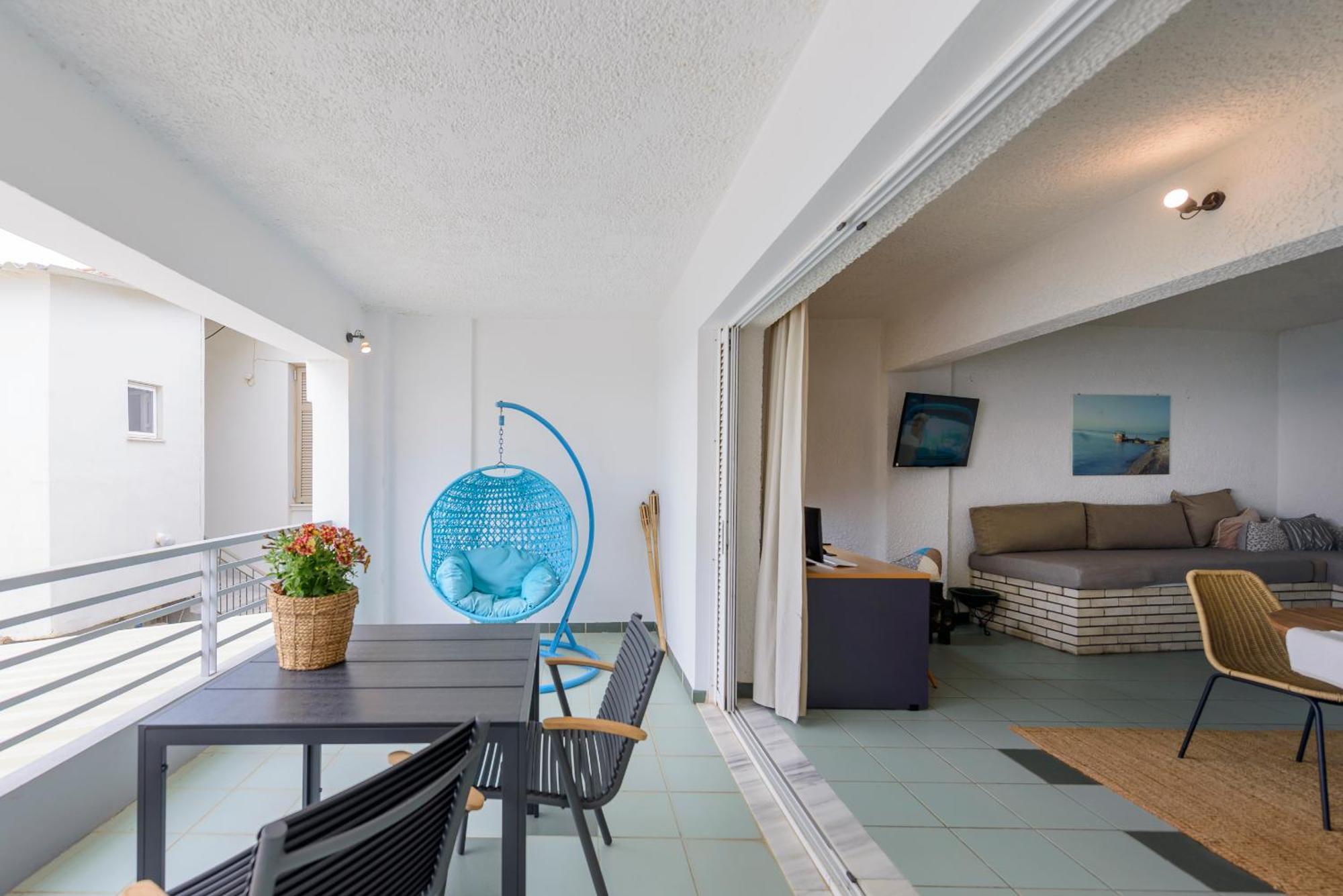 Agali 1 Mesonet In Front Of The Sea Apartment Akrogiali Exterior photo