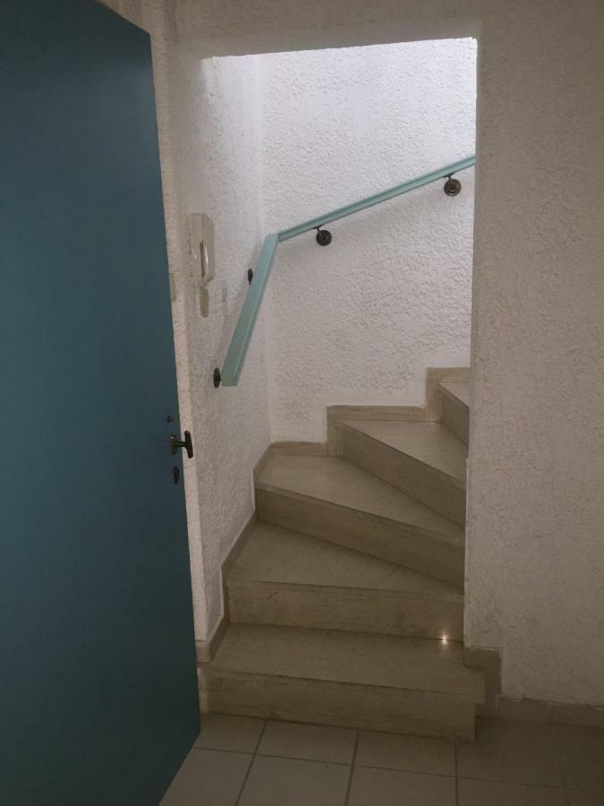 Agali 1 Mesonet In Front Of The Sea Apartment Akrogiali Exterior photo