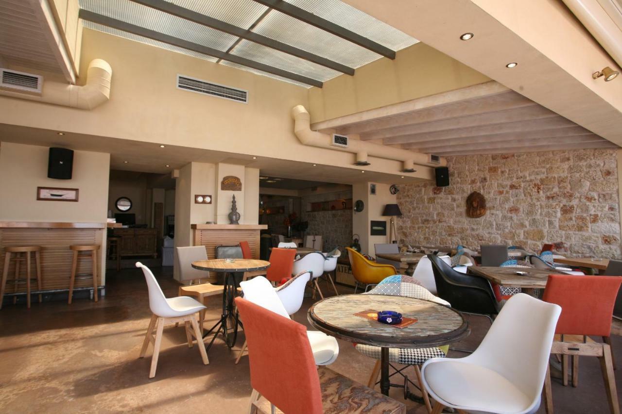 Agali 1 Mesonet In Front Of The Sea Apartment Akrogiali Exterior photo