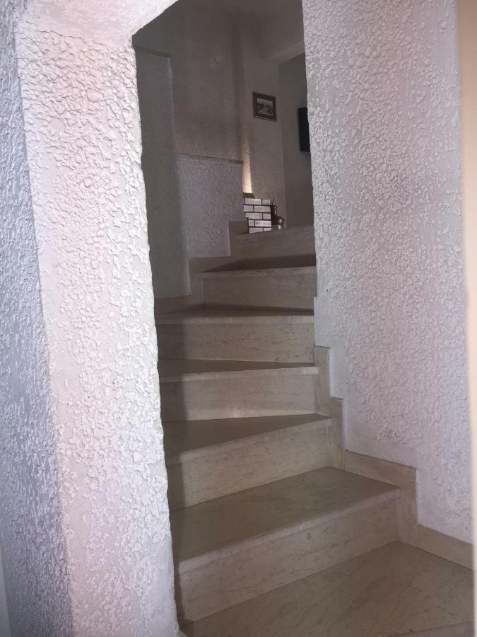 Agali 1 Mesonet In Front Of The Sea Apartment Akrogiali Exterior photo